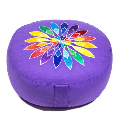 Meditatiekussen met geborduurd symbool colour flower